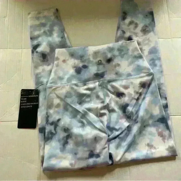 90 Degree Tie Dye High Rise Ankle Length Sky Berry Size S - Picture 4 of 4